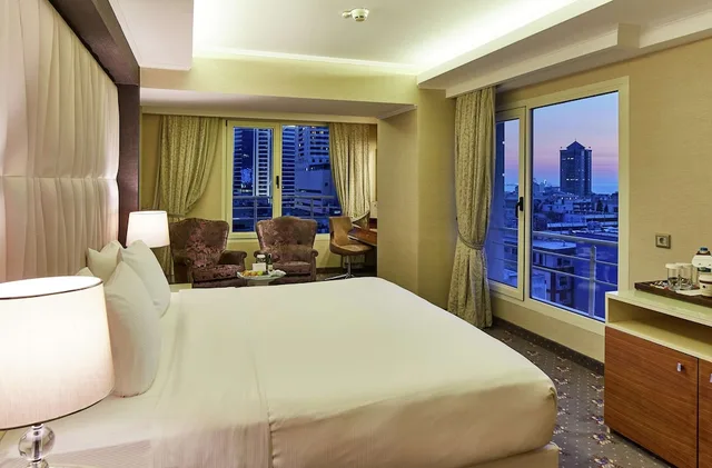 جناح جونيور بسرير كينج، Doubletree By Hilton Hotel Izmir Alsancak 3/5