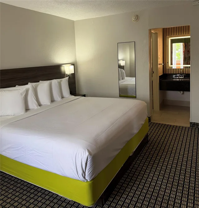 2 Rooms, Suite, King Bed, Sofa, Living Area, Jetted Tub, SureStay by Best Western Irving Grapevine DFW North 1/2