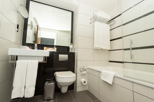 غرفة ديلوكس بسرير مزدوج، DoubleTree by Hilton London Kensington 5/5