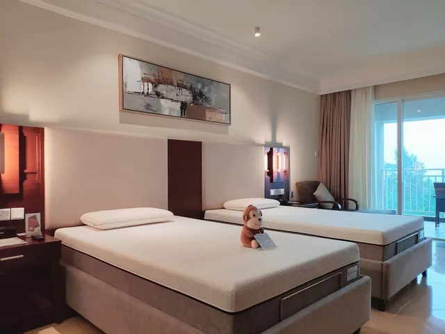 غرفة بسريرين منفصلين بإطلالة على البحر، Wyndham Garden Wenchang Nanguo 3/6