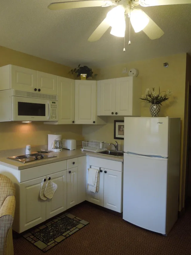 Room, Double Bed, Days Inn by Wyndham Harrisburg North 1/1