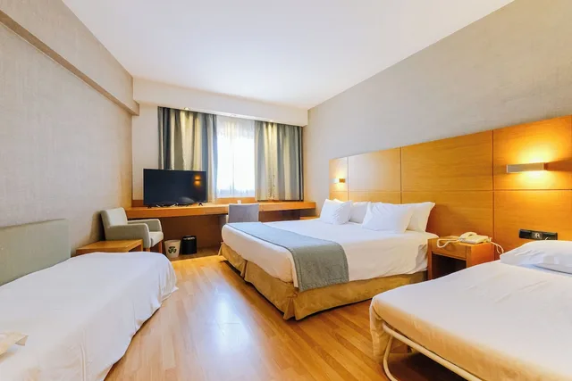 غرفة عائلية بسرير كينج مع أريكة، Anatolia Hotel 5/10