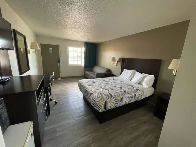 غرفة ديلوكس بسرير كوين، Motel6 Hermiston, OR - Umatilla 2/5