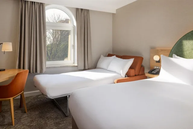 Double Room with Sofa Bed، Hilton York 3/10