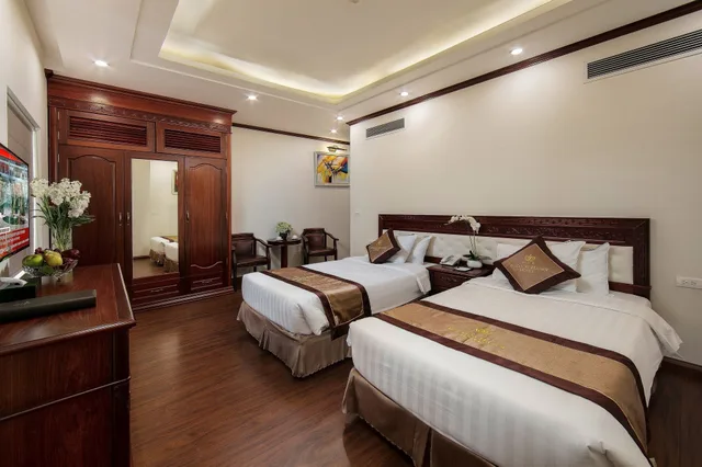 Deluxe, Twin Beds, Royal St Hanoi Hotel 1/3