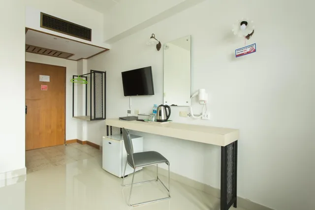 غرفة قياسية بسرير مزدوج أو سريرين منفصلين، City Hotel 9/9