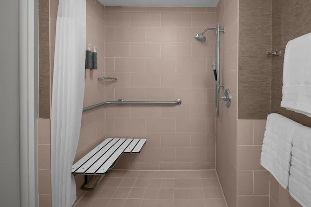 جناح تنفيذي بسرير كينج مع أريكة، The Westin Dallas Fort Worth Airport 6/6