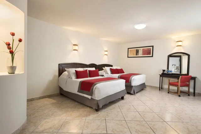 غرفة بسرير مزدوج لذوي الإعاقة، Ramada Plaza by Wyndham Leon 2/6