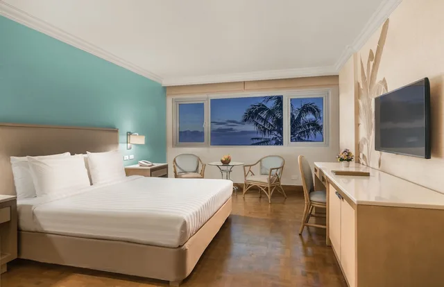غرفة سوبيريور بسرير كينج، Taal Vista Hotel 2/4