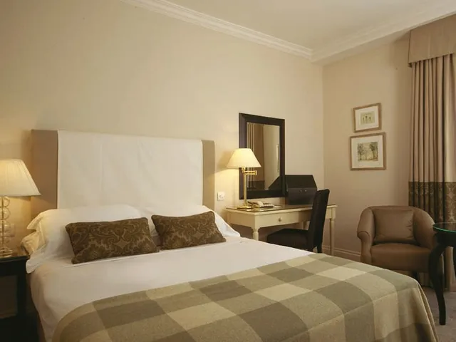 Room, Double Bed, Accessible, Macdonald Frimley Hall Hotel And Spa 2/5