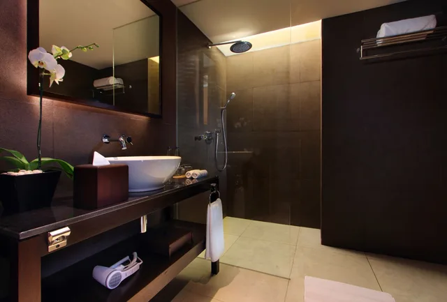 غرفة ديلوكس بسريرين منفصلين بإطلالة على المسبح، THE 1O1 Bali Fontana Seminyak 7/8