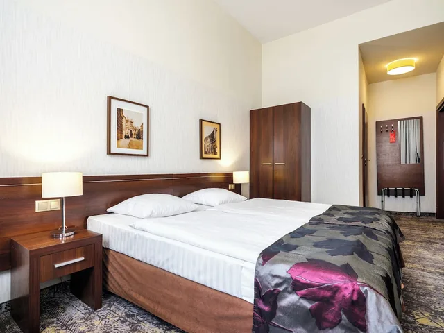 Superior, Twin Beds, Rezydent Hotel 5/10