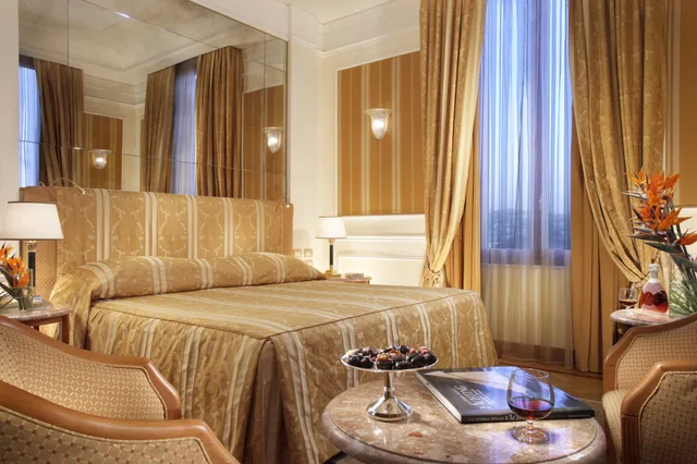 Junior Suite, Twin Beds, Hill View، Royal Hotel Sanremo 6/6