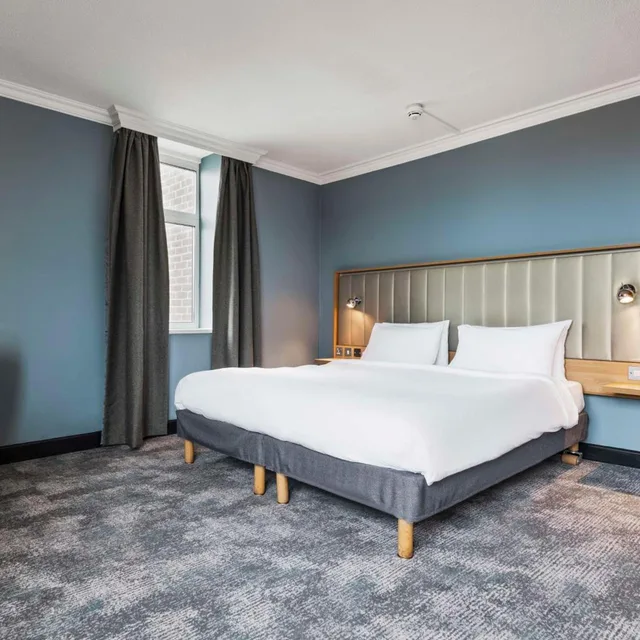 Superior, Parliament View, Radisson Hotel York 6/10