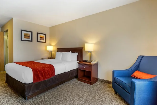 غرفة قياسية بسرير كوين، Comfort Inn Kennewick Richland WA 2/4