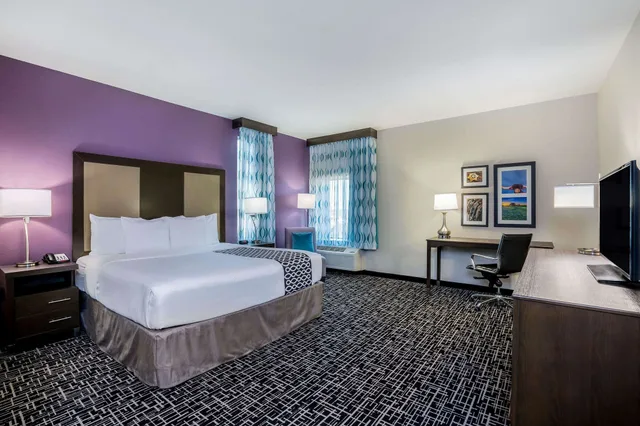 غرفة بسرير كينج لذوي الإعاقة، La Quinta Inn And Suites By Wyndham Houston Cypress 1/4
