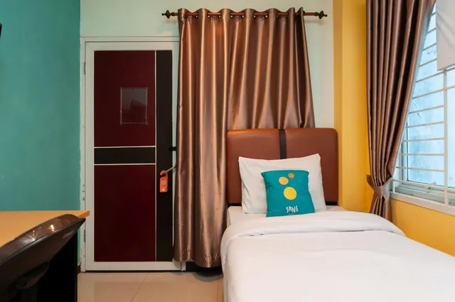غرفة مفردة، Sans Hotel Finest Medan 2/3