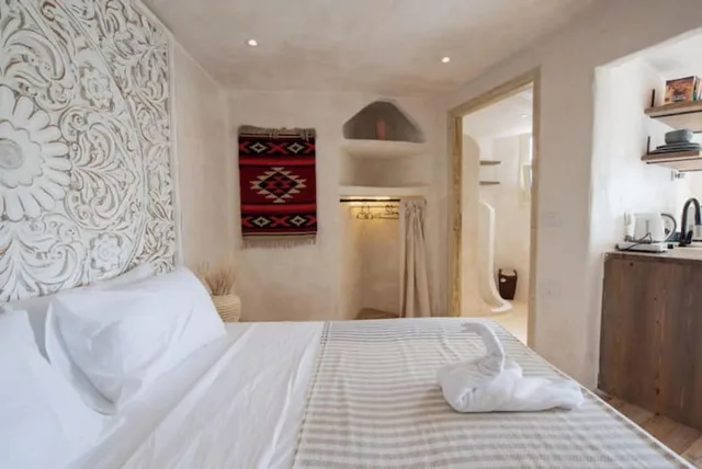 Basic, King Bed, Mountain View, Allergy Friendly، 3 Pyramids View Inn 1/10