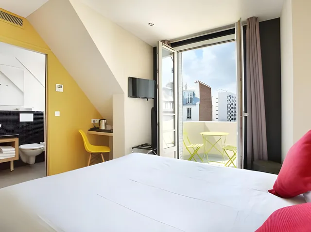 غرفة سوبيريور بسرير كوين، Hotel Auguste 1/2