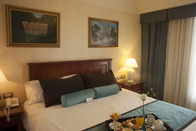 غرفة قياسية بسرير كينج، EPIC HOTEL VILLA MERCEDES 6/7