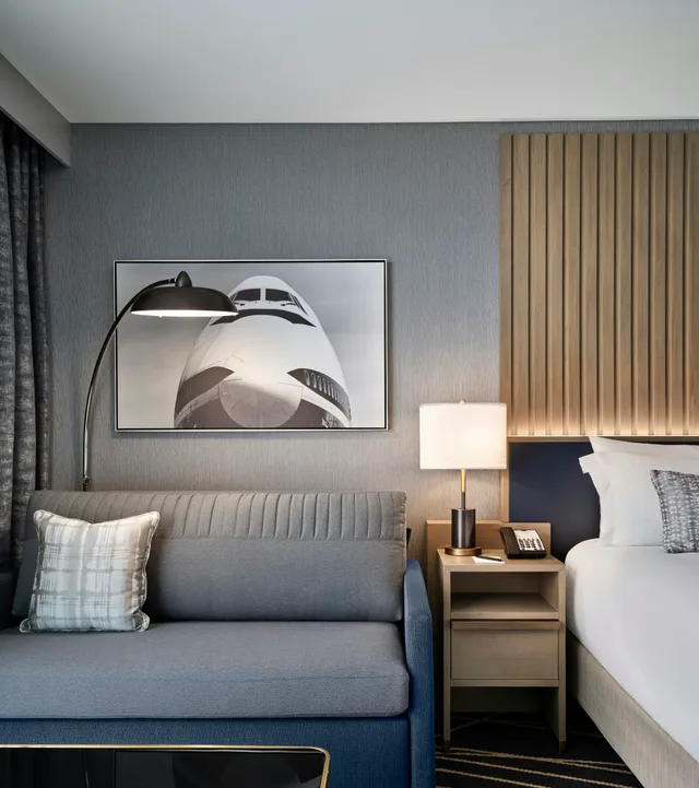 غرفة ديلوكس بسرير كينج، Loews Kansas City Hotel 2/2