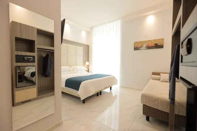 غرفة قياسية ثلاثية، Garibaldi Suite 1/2