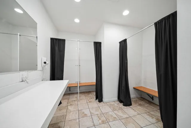 سكن مشترك مختلط بستة أسرّة بحمام مشترك، Samesun Hollywood (formerly Walk of Fame Hostel) 4/4