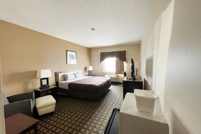 غرفة قياسية بسرير كينج، Fairbridge Inn & Suites Batavia - Darien Amusement Park 2/4