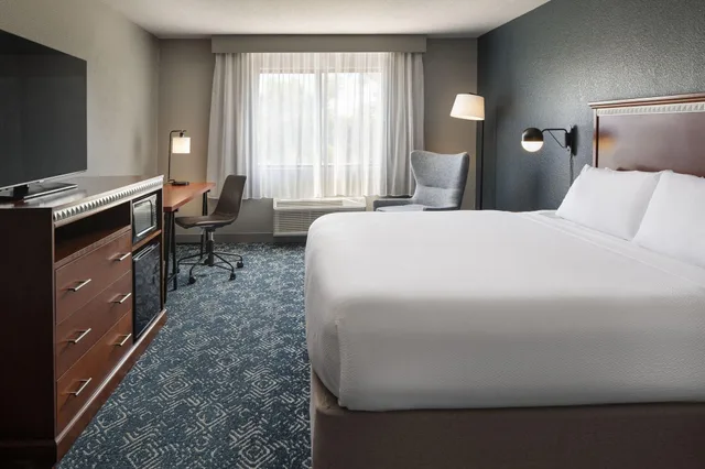 غرفة بسرير كينج، Four Points by Sheraton Tucson Airport 8/9