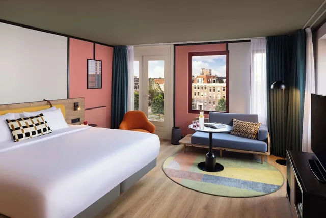 غرفة ديلوكس بسرير كوين، Avani Museum Quarter Amsterdam Hotel (former NH Amsterdam Museum Quarter) 1/6