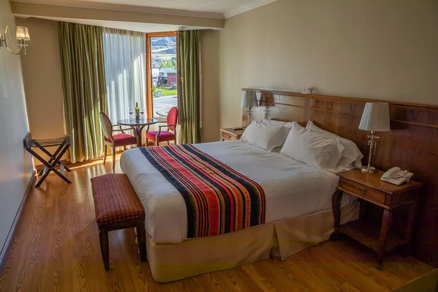 غرفة بسرير مزدوج بشرفة، Chalten Suites Hotel 1/8