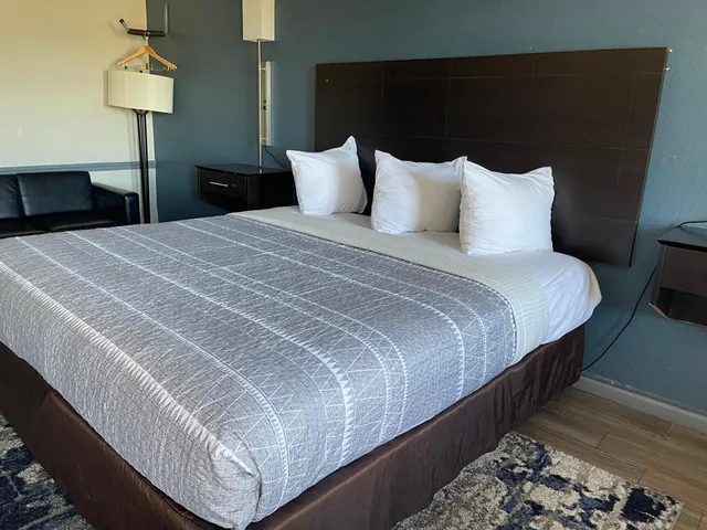 غرفة كلاسيكية رباعية، Red Roof Memphis 10/10