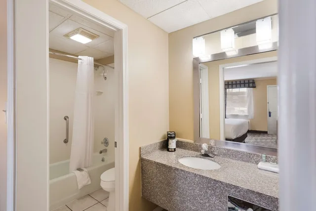 غرفة قياسية بسريرين كوين للمدخنين، Best Western Conway 3/3