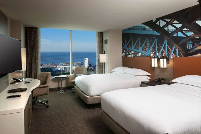 Room, 2 Queen Beds, Lake View, Accessible, Hilton Cleveland Downtown 1/3