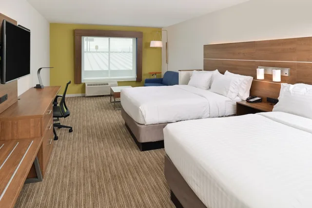 جناح بسريرين كوين، Holiday Inn Express Suites Ogallala 2/5