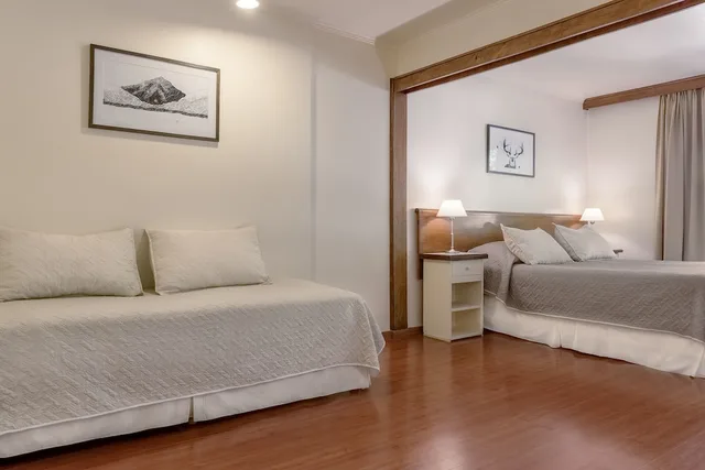 غرفة قياسية رباعية بسرير كوين وسريرين منفصلين، Soft Bariloche Hotel 5/7