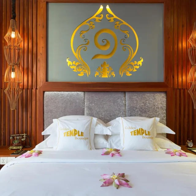 Luxury, Suite, King Bed, Golden Temple Boutique 10/10