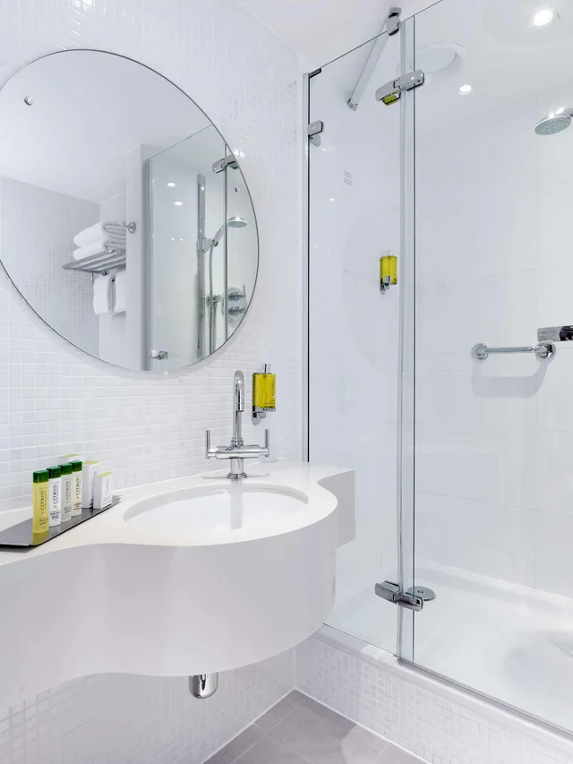 غرفة بسرير كوين، DoubleTree by Hilton Manchester - Piccadilly 6/9