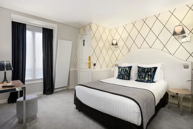 غرفة كلاسيكية مفردة، Le Royal Hotel 6/12