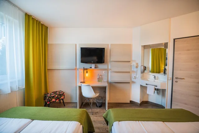 غرفة عائلية بسرير مزدوج، Life Hotel 4/10