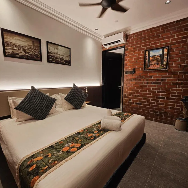 جناح بسرير كينج بجاكوزي، Reunion Heritage House 4/10