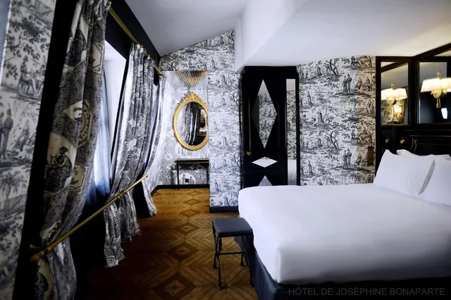 جناح جونيور بسرير كوين، Hotel De Jobo 1/1