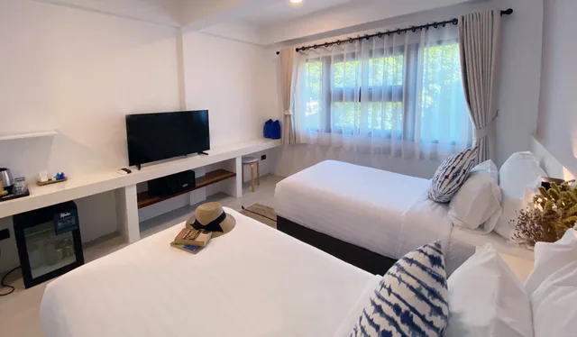 غرفة بسريرين منفصلين بإطلالة على المدينة، Blue Tao Beach Hotel 1/1