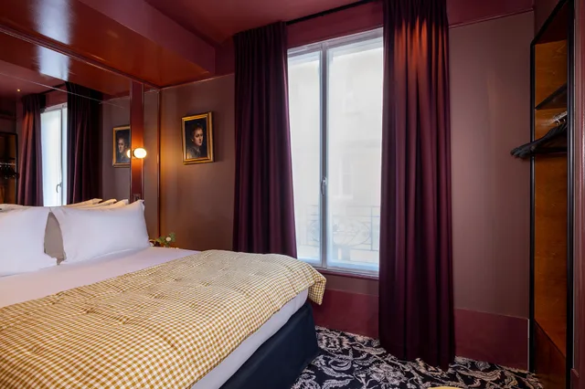 غرفة صغيرة، Hotel La Conversation 1/1