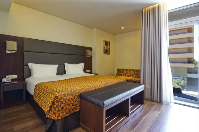 غرفة بسرير مزدوج أو سريرين منفصلين مع سرير إضافي، Eurostars Oporto 2/3