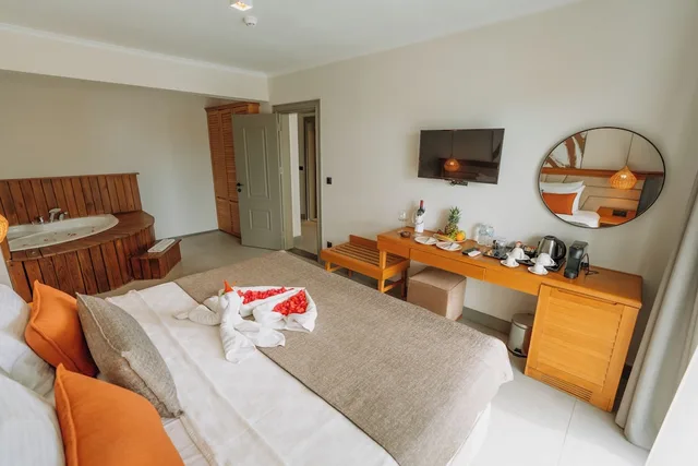 جناح بريميوم بسرير كينج، Yalipark Beach Hotel 3/10