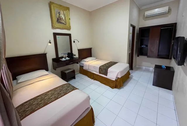 Pool, Deluxe, Maliboro Inn Hotel 3/3