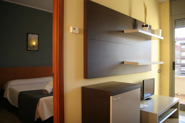 2 Bedrooms, City, Apartment, 1 King and 1 Single Beds، APARTAMENTS INDEPENDENCIA 6/6