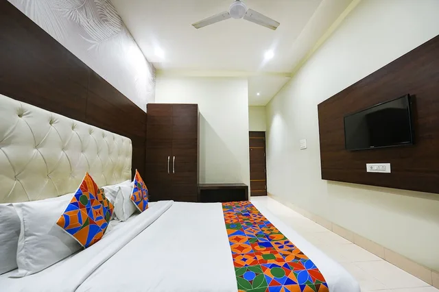 OYO Rooms Railway Station Exit Gate, Amritsar 33/60
