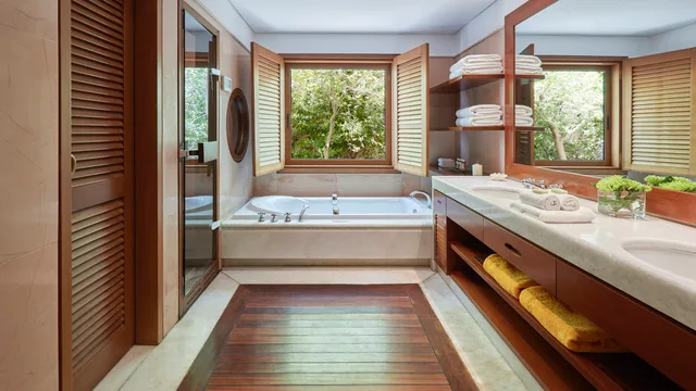 Deluxe, Bungalow, Beach Front، Grand Resort Lagonissi Hotel 2/2
